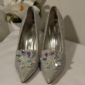 Silver Crystal Embellished Pointed-Toe Pumps